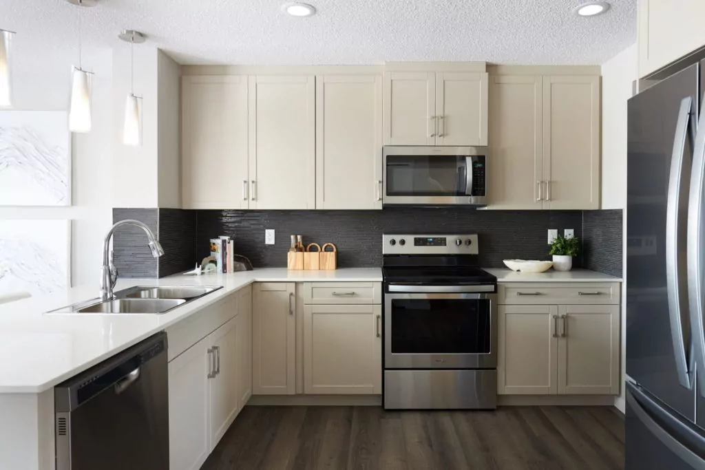 Gambar Dapur Minimalis Mewah Ukuran 2x3 Warna Smoke Grey