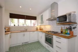 Inspirasi Desain Dapur Minimalis 3x3 Putih