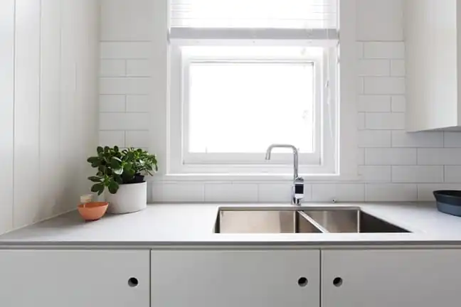 Desain Jendela Dapur Kecil