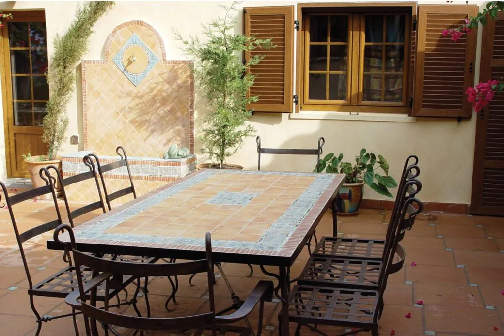 banner meja dapur keramik