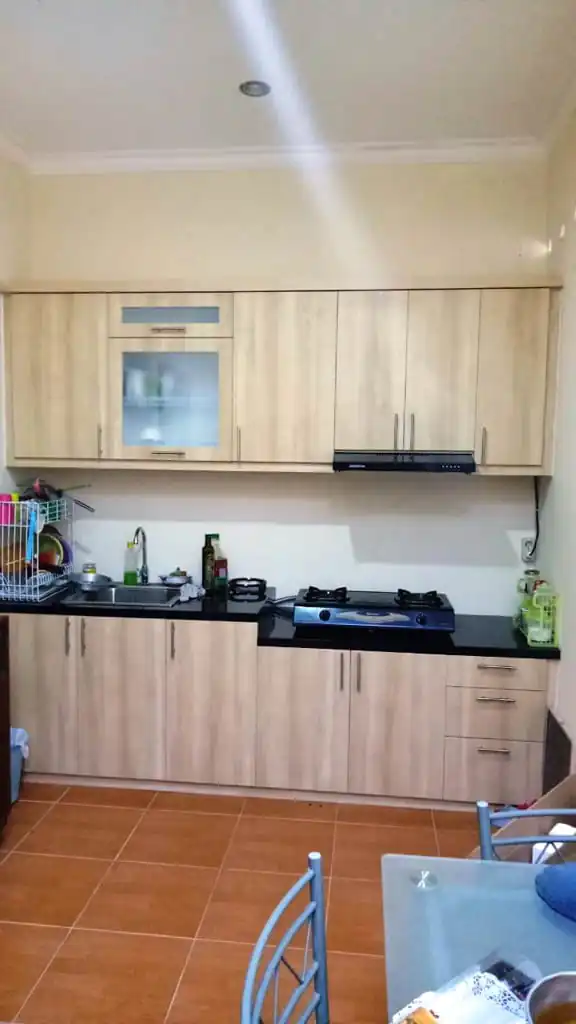 meja dapur keramik hitam