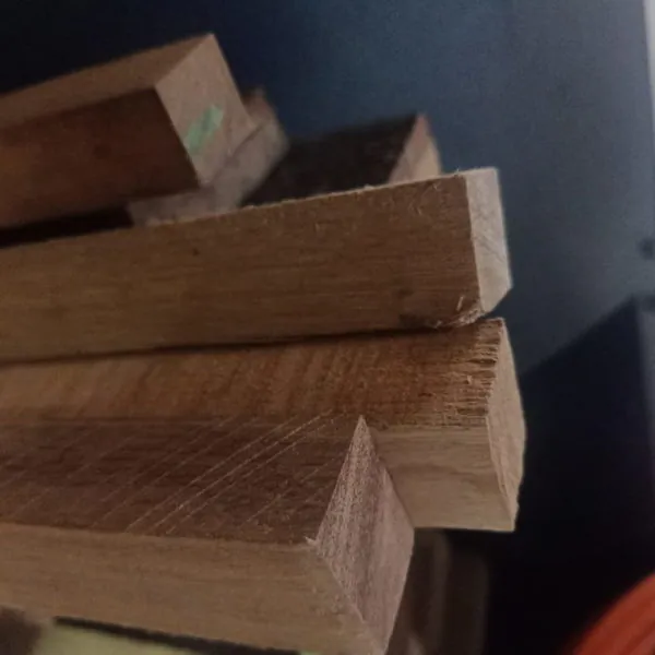 kayu reng borneo