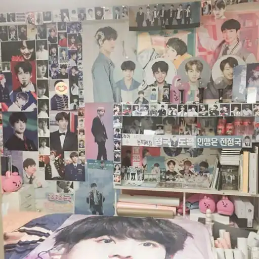 banner dekorasi kamar kpoper bts sederhana