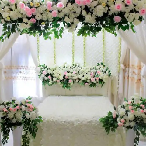 dekorasi kamar pengantin sempit