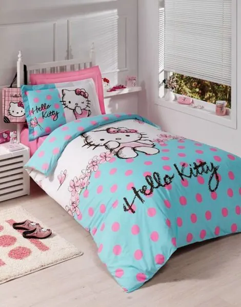 desain kamar hello kitty warna biru
