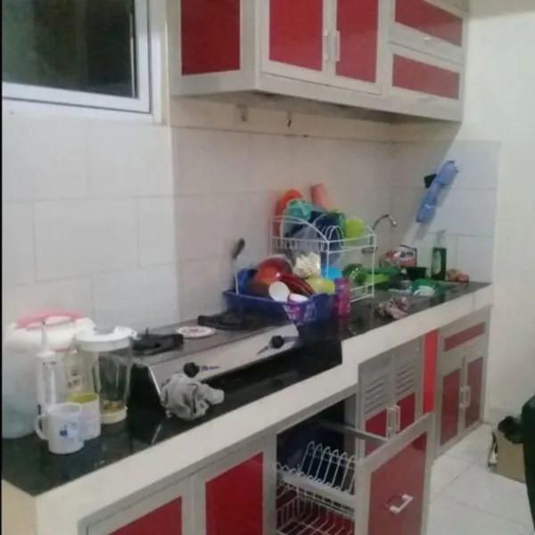 kitchen set merah alumunium