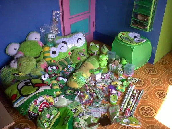 dekorasi kamar tidur keroppi
