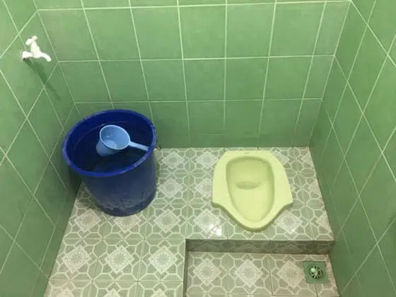 desain kamar mandi minimalis 1x1 wc jongkok kecil