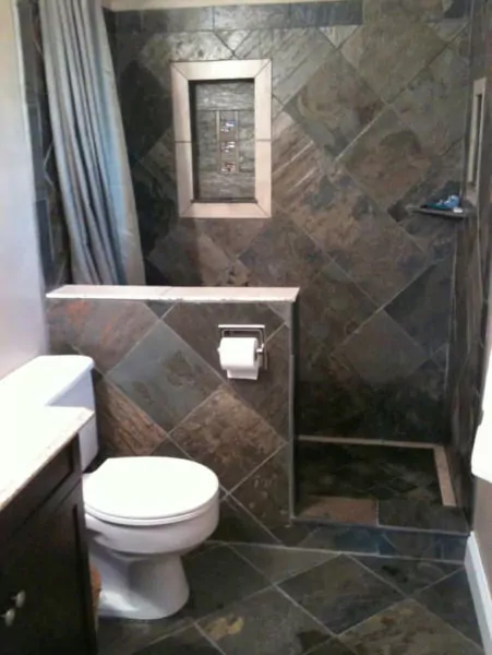 desain kamar mandi minimalis 2x2 kloset duduk unik
