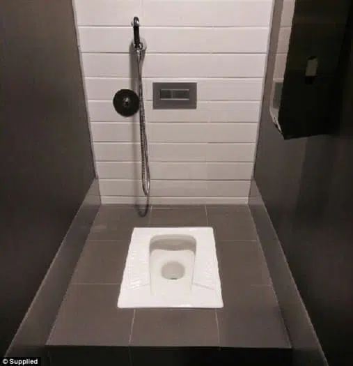 desain kamar mandi wc jongkok modern