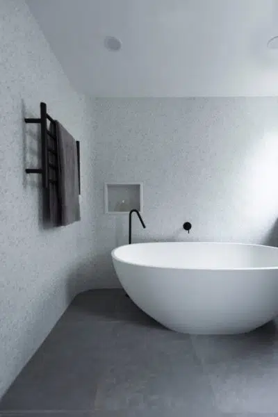 keramik kamar mandi elegan simpel