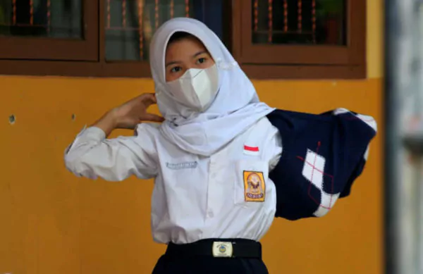 seragam sekolah