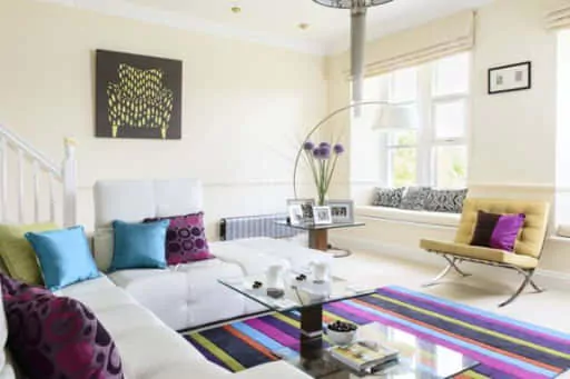 dekorasi ruang keluarga lantai marmer