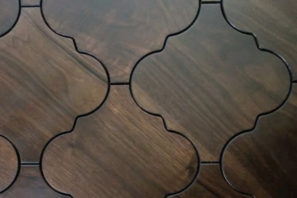 keramik lantai motif kayu berpola