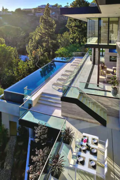 desain rumah yang mewah dan futuristik