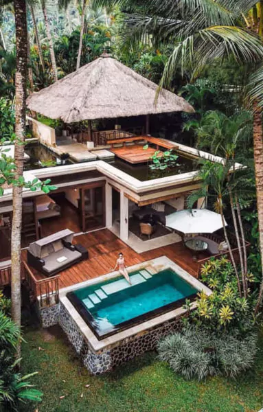 desain villa 2 lantai dengan kolam renang