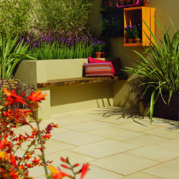 taman belakang rumah modern