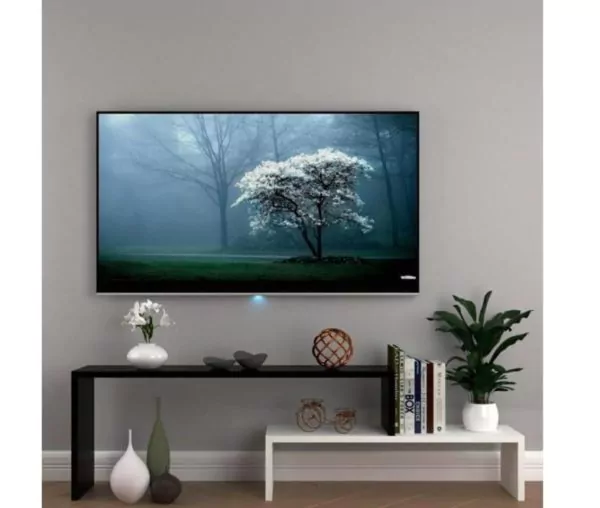 backdrop tv simple dinding abu-abu