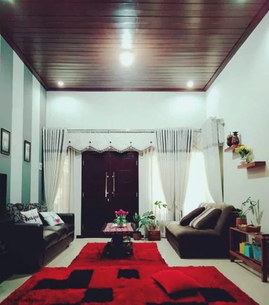 plafon pvc ruang tamu sederhana