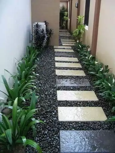 taman samping rumah 1 meter simpel