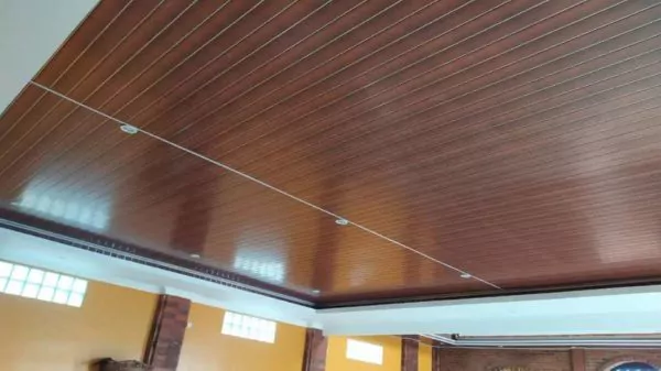 plafon pvc motif kayu jati