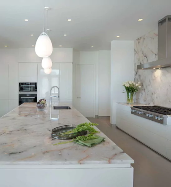 warna kitchen set mewah putih