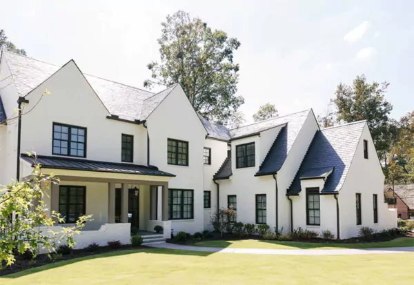 warna cat tembok luar rumah - white
