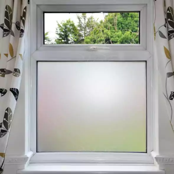 frosted glass di kamar mandi