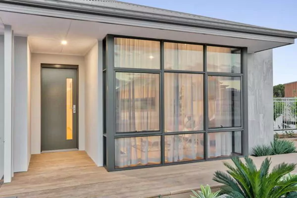 model jendela rumah bagian depan - awning