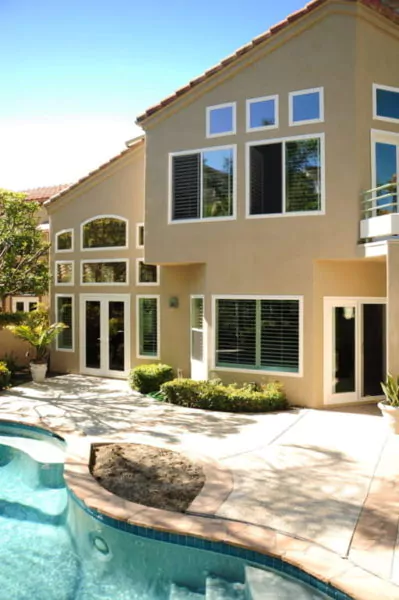 model jendela rumah bagian depan - sliding