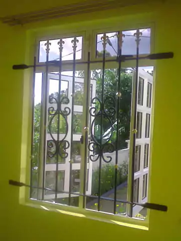 model teralis jendela besi ulir simpel