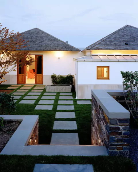 model teras rumah atap limas terbaru minimalis