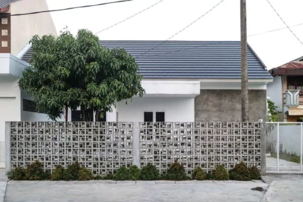 roster dinding teras enak di pandang