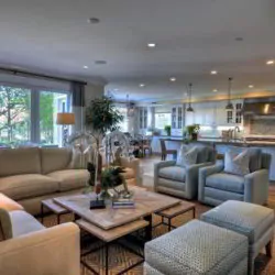 banner ruang tamu dan ruang keluarga tanpa sekat