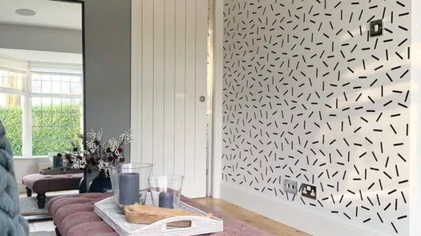 berikan kombinasi warna yang bagus di pintu tengah ruang tamunya - desain ruang tamu 3x3 pintu tengah