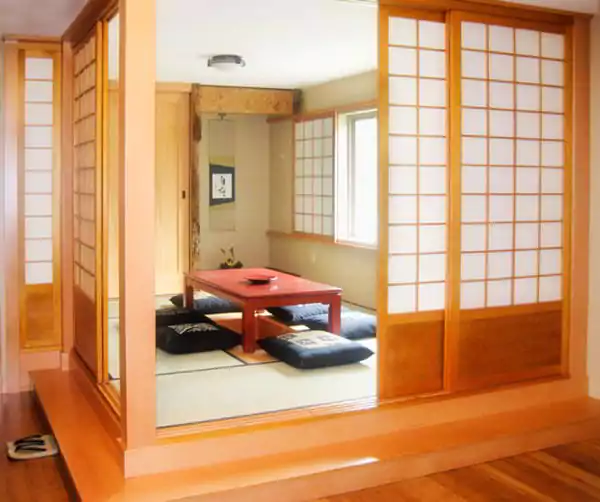 model pintu tengahnya dengan ala Jepang - desain ruang tamu 3x3 pintu tengah