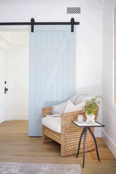 rel dari pintunya bisa dibikin menggunakan besi - desain ruang tamu 3x3 pintu tengah