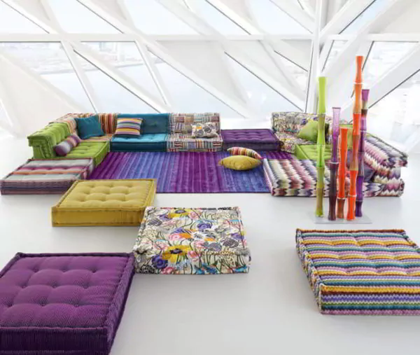 ruang tamu lesehan shabby tampil modern