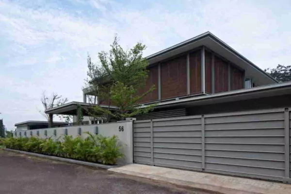 Pagar besi minimalis