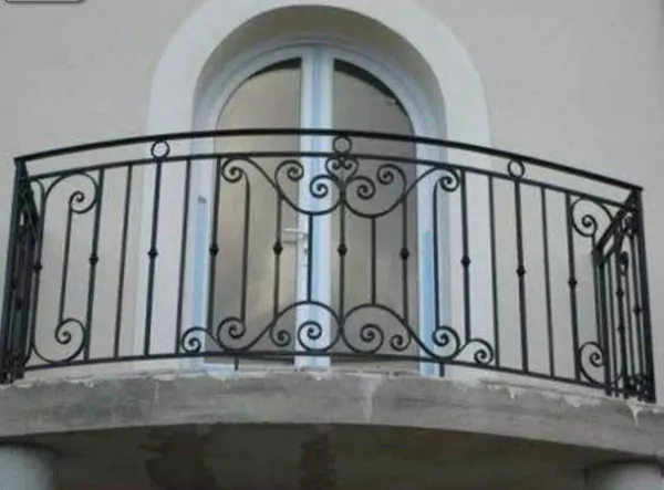 pagar balkon