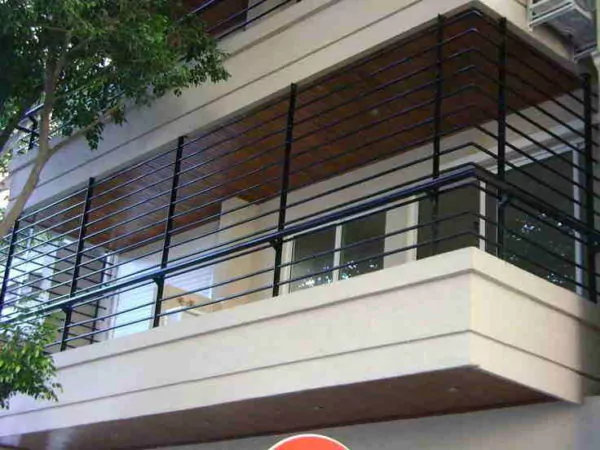 pagar balkon