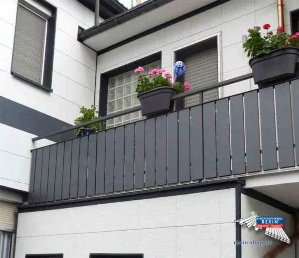 pagar balkon