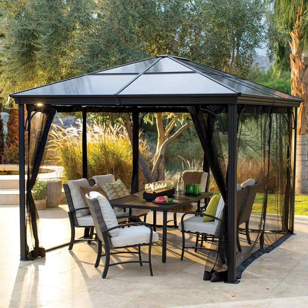 Gazebo Baja Ringan Atap Polycarbonate