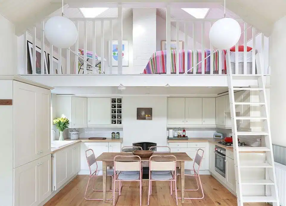 Mezzanine Baja Ringan Dengan Kitchen Set Di Bawah